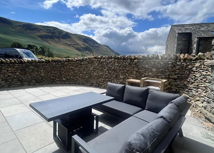 Swallows Barn 彭里斯